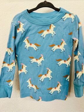 Hanna Andersson Blue Horse Print Long-Sleeve Pajama Top